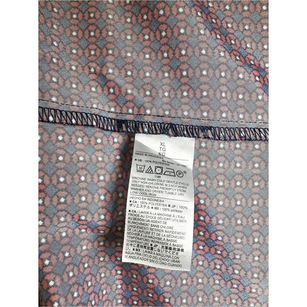 Banana Republic Women Burgundy and Navy Micro-Check Button-Down Shirt - Picture 3 of 4